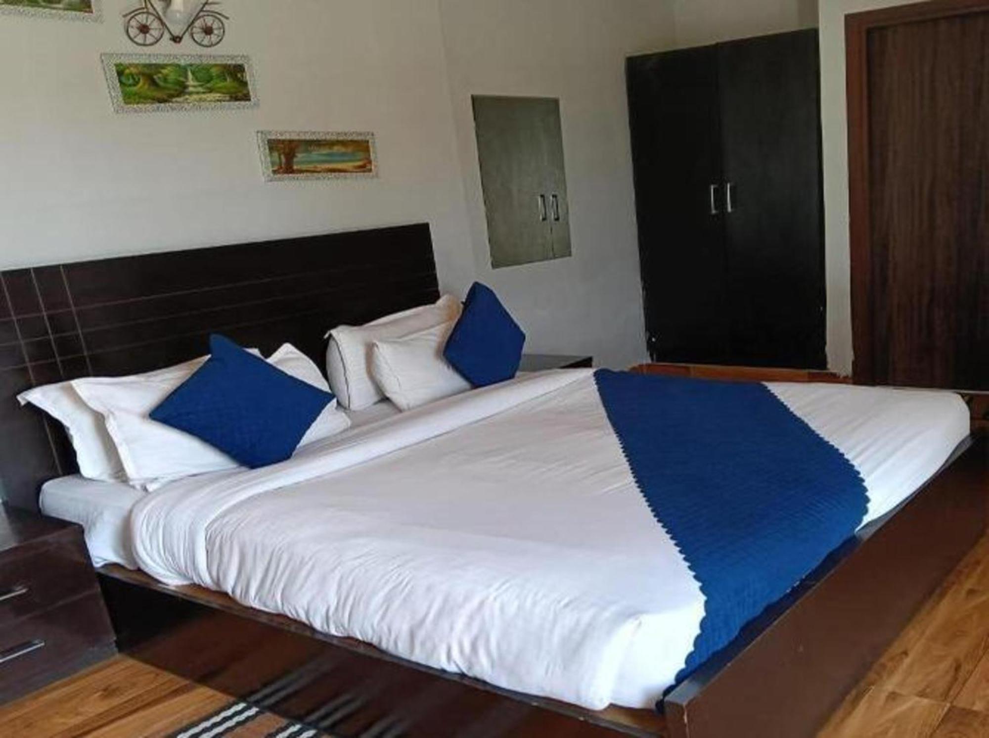 Vrindavan Dreams Hotel And Suites Eksteriør bilde