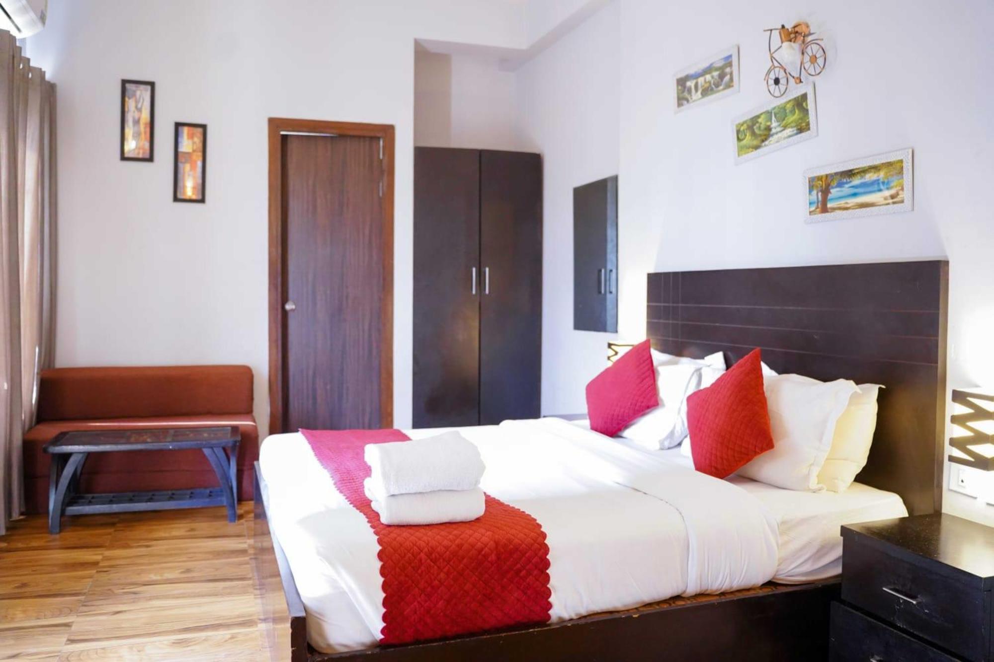 Vrindavan Dreams Hotel And Suites Eksteriør bilde