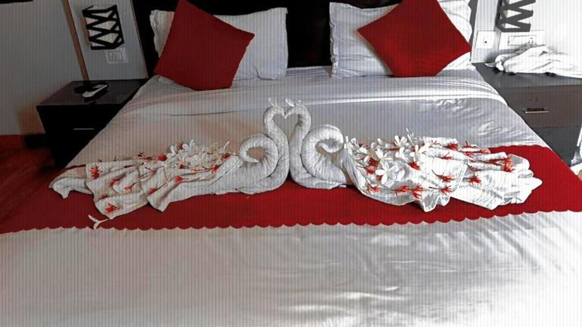 Vrindavan Dreams Hotel And Suites Eksteriør bilde