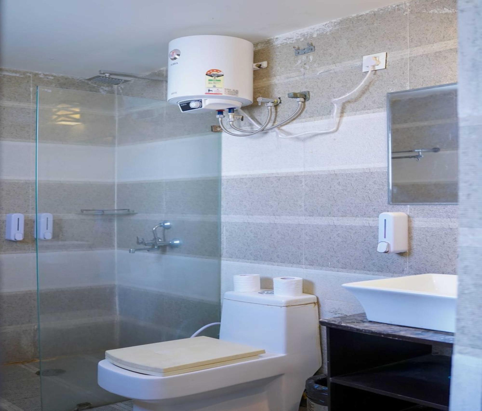 Vrindavan Dreams Hotel And Suites Eksteriør bilde