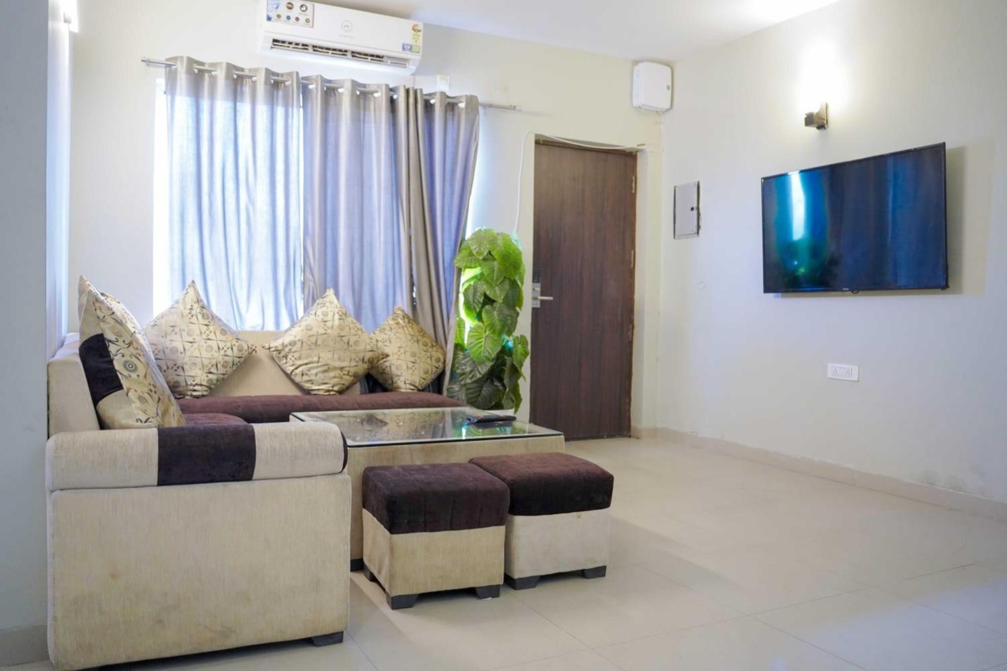 Vrindavan Dreams Hotel And Suites Eksteriør bilde