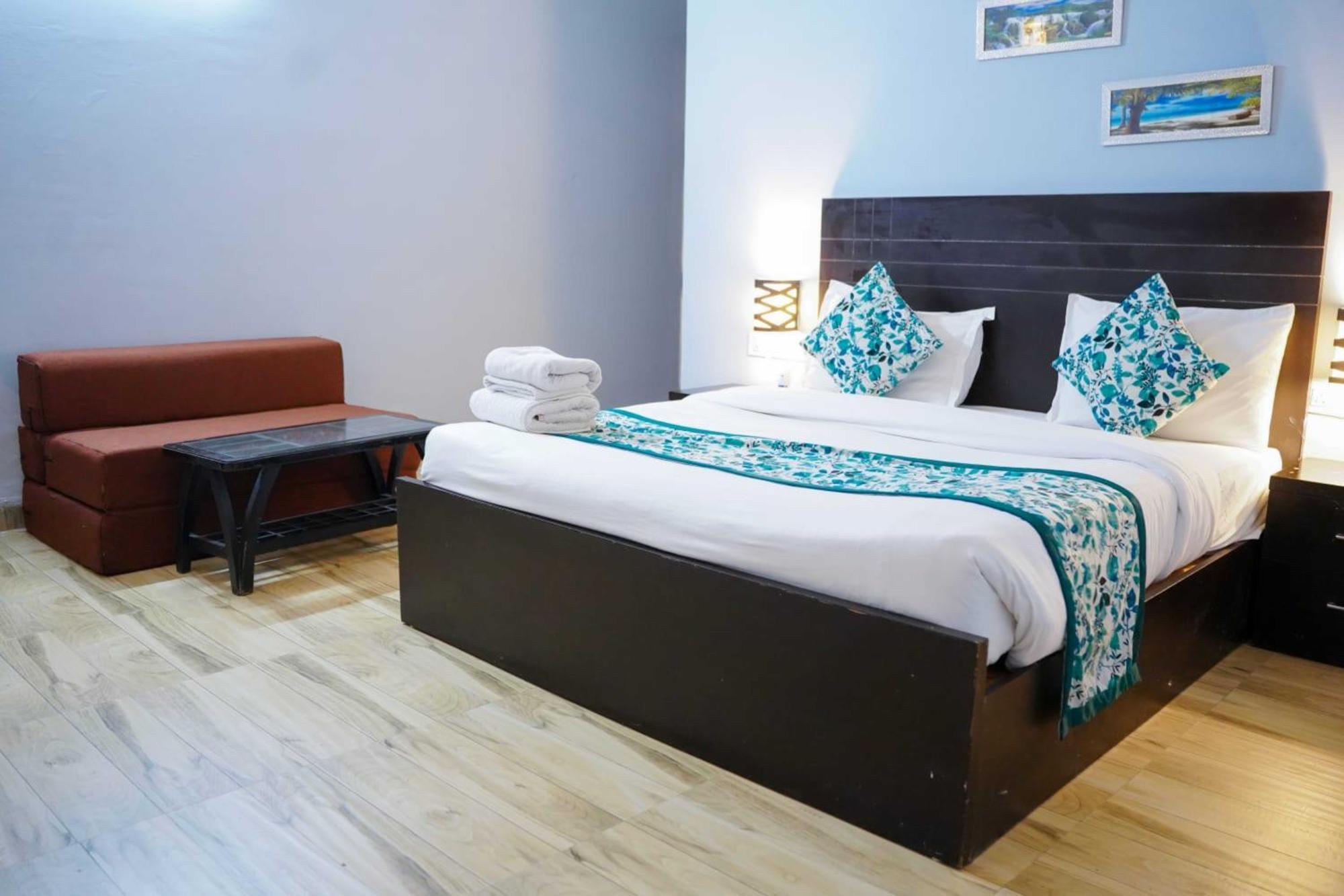 Vrindavan Dreams Hotel And Suites Eksteriør bilde